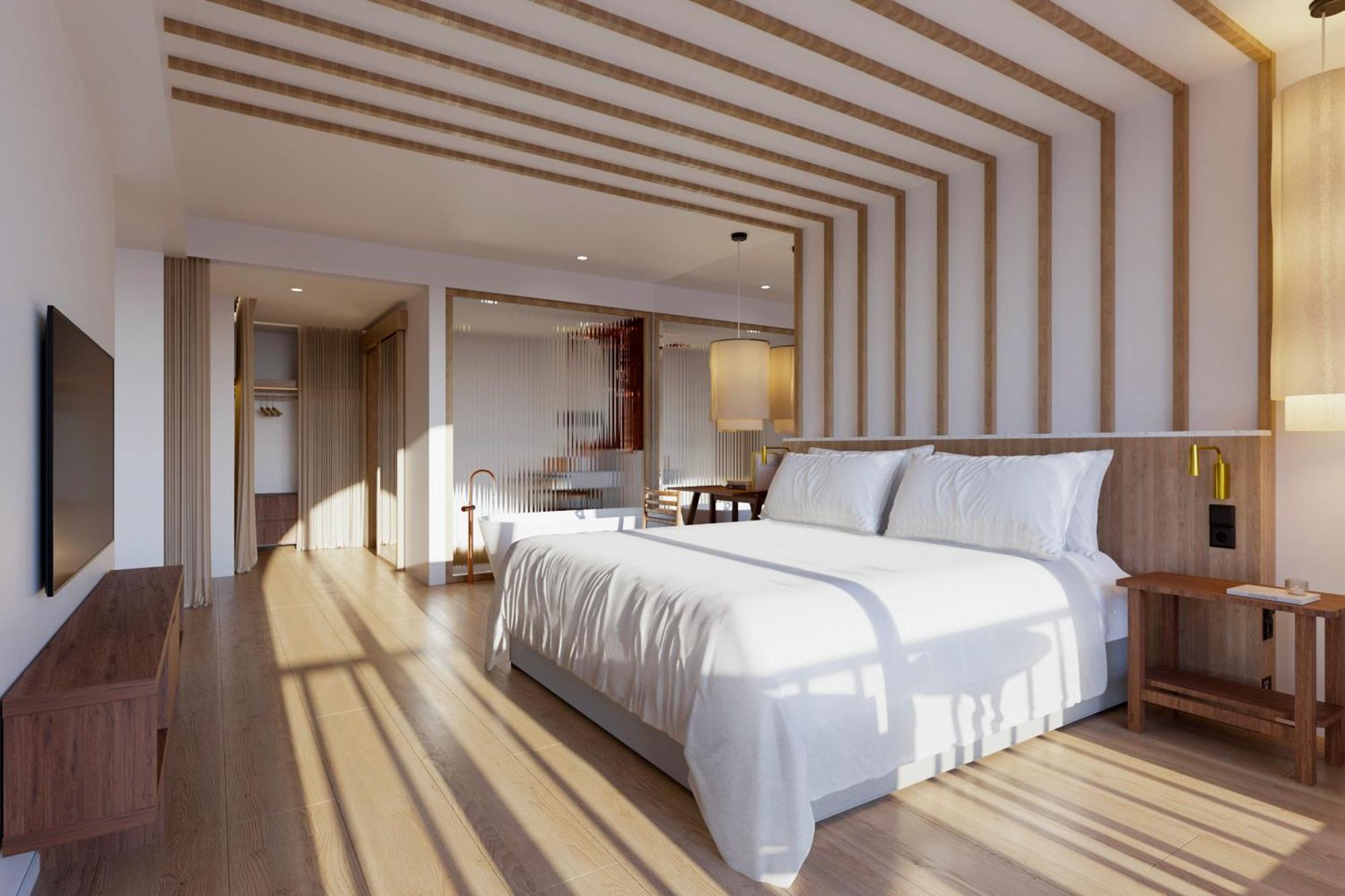 Hotel Me